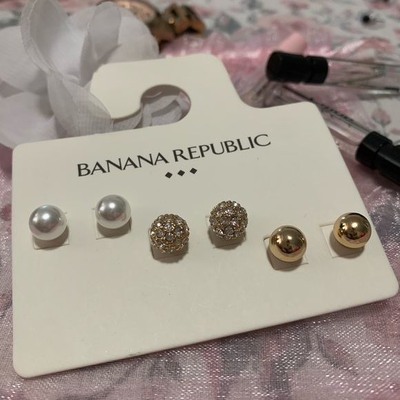 Banana Republic Factory Jewelry - 🌺SALE🌺 BRFS 3-Piece Set of Earrings